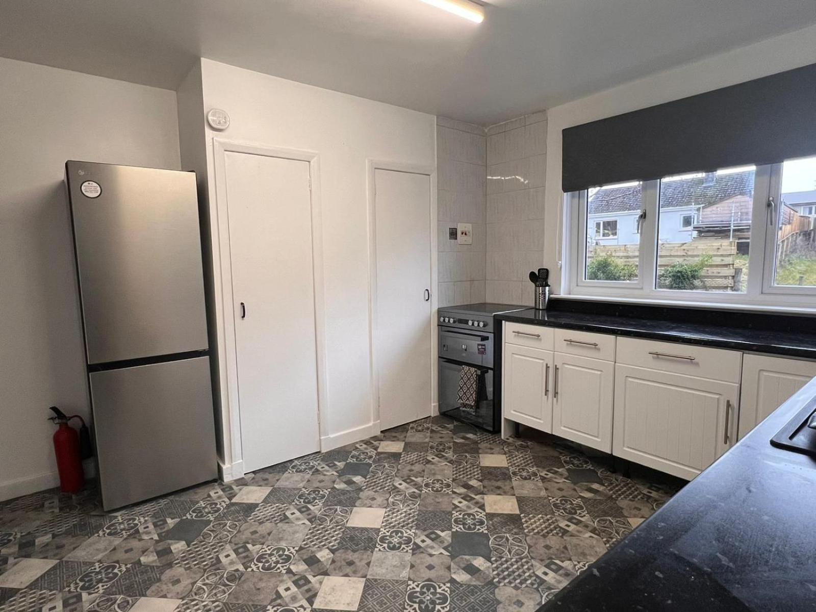 Shared House In Central Location Инвернес Екстериор снимка