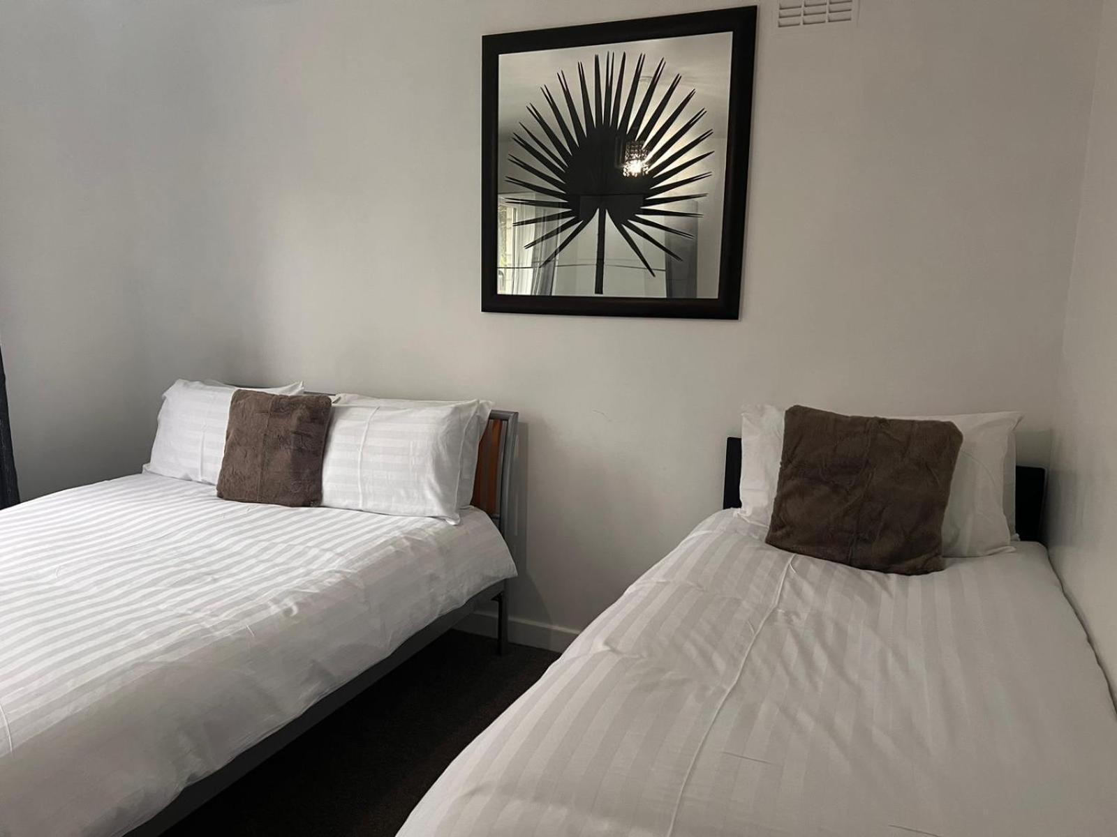 Shared House In Central Location Инвернес Екстериор снимка