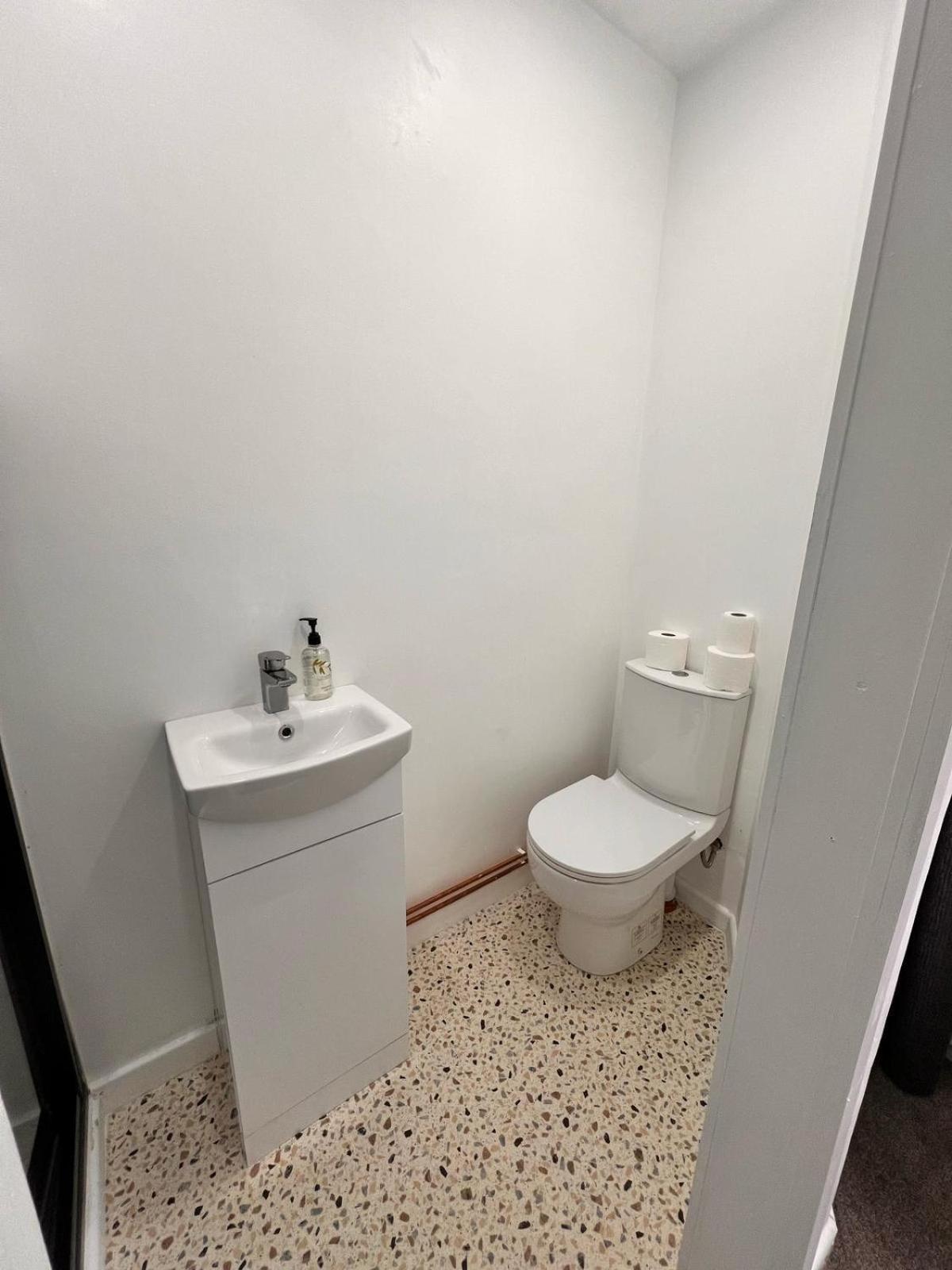 Shared House In Central Location Инвернес Екстериор снимка